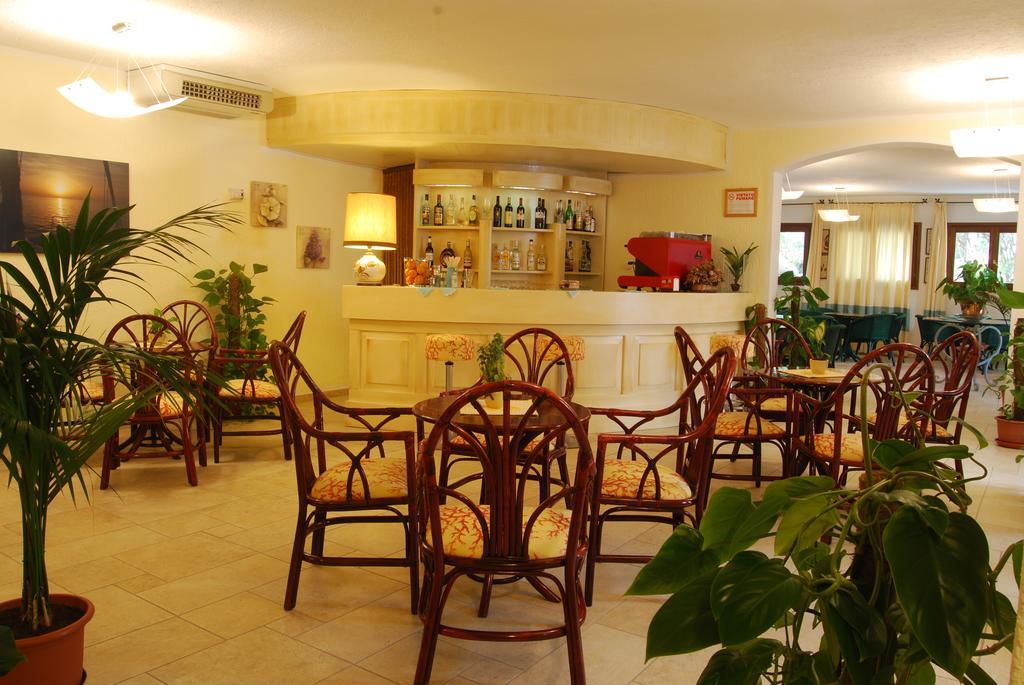 Hotel Mon Repos Бая Сардиния Екстериор снимка