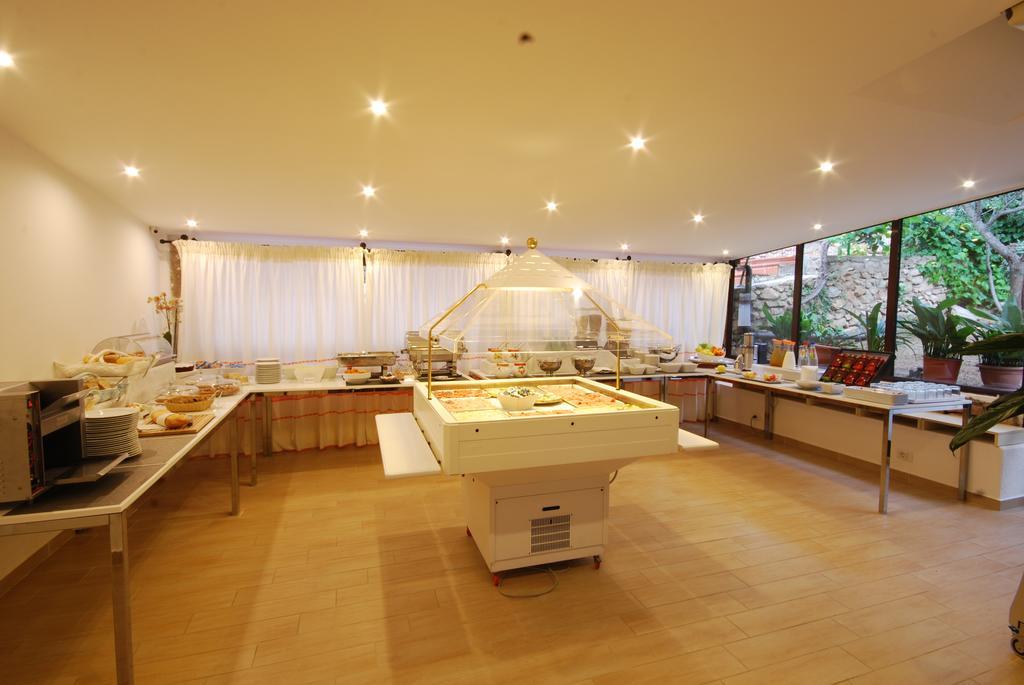 Hotel Mon Repos Бая Сардиния Екстериор снимка