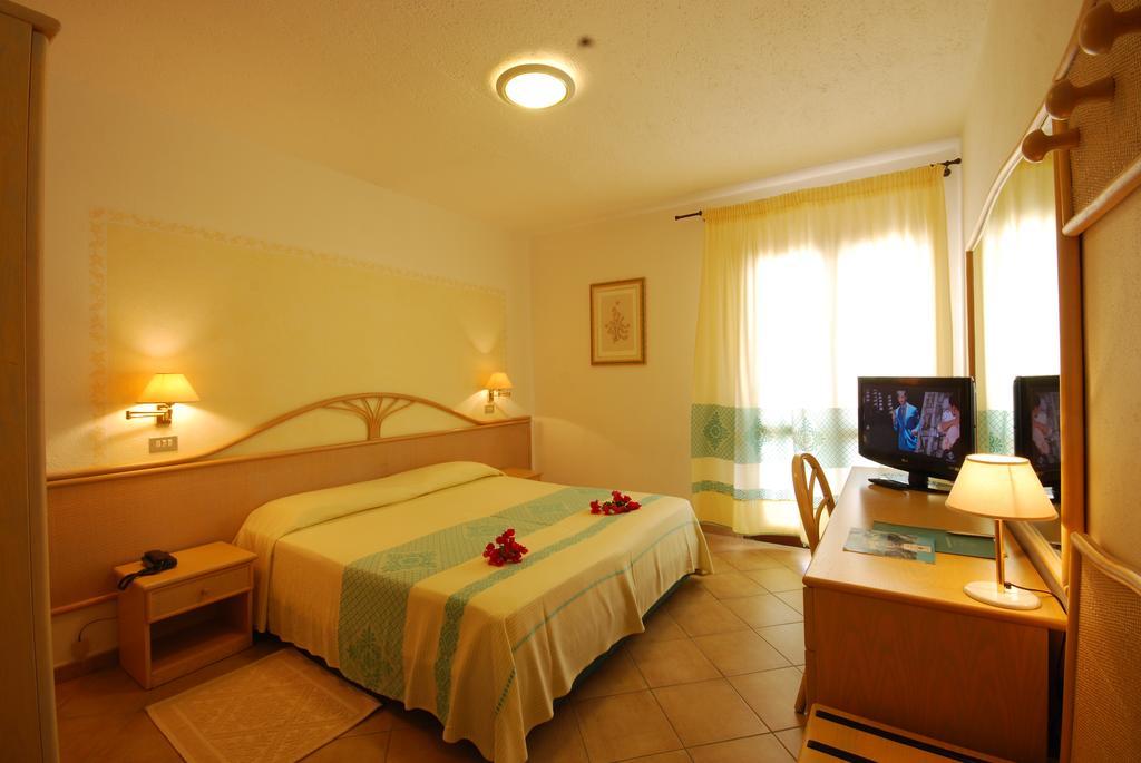 Hotel Mon Repos Бая Сардиния Стая снимка