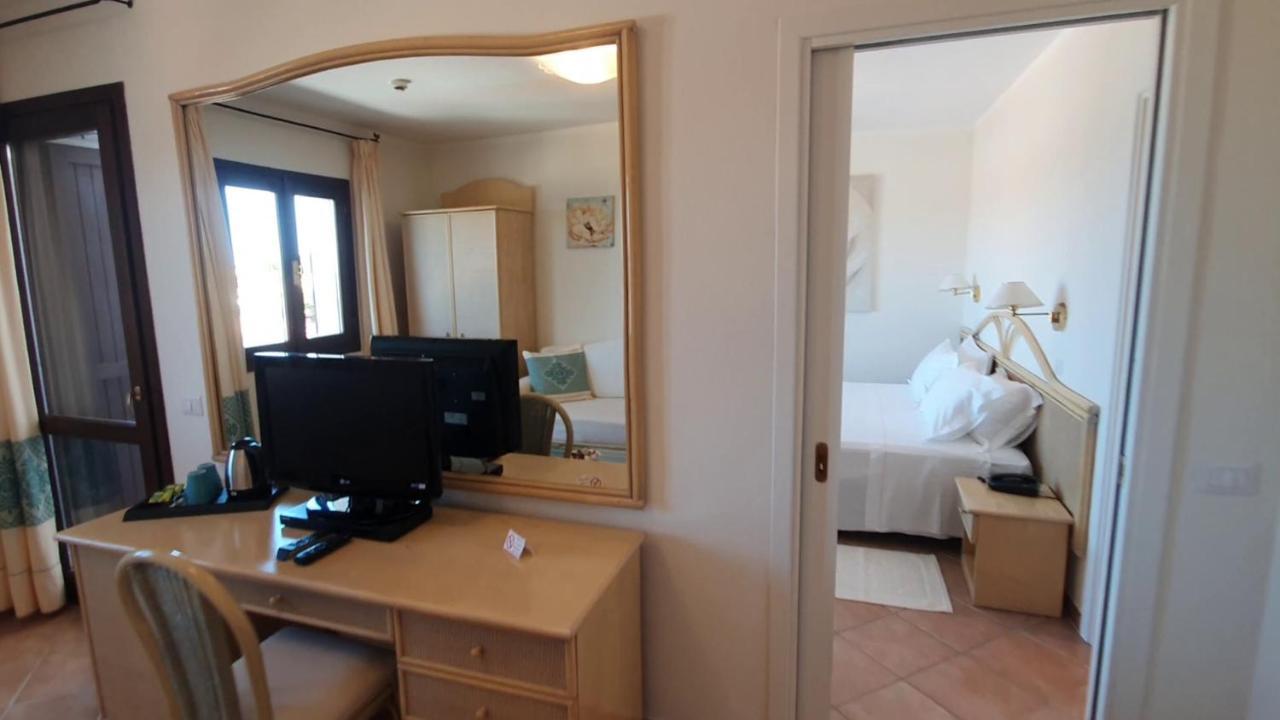 Hotel Mon Repos Бая Сардиния Екстериор снимка