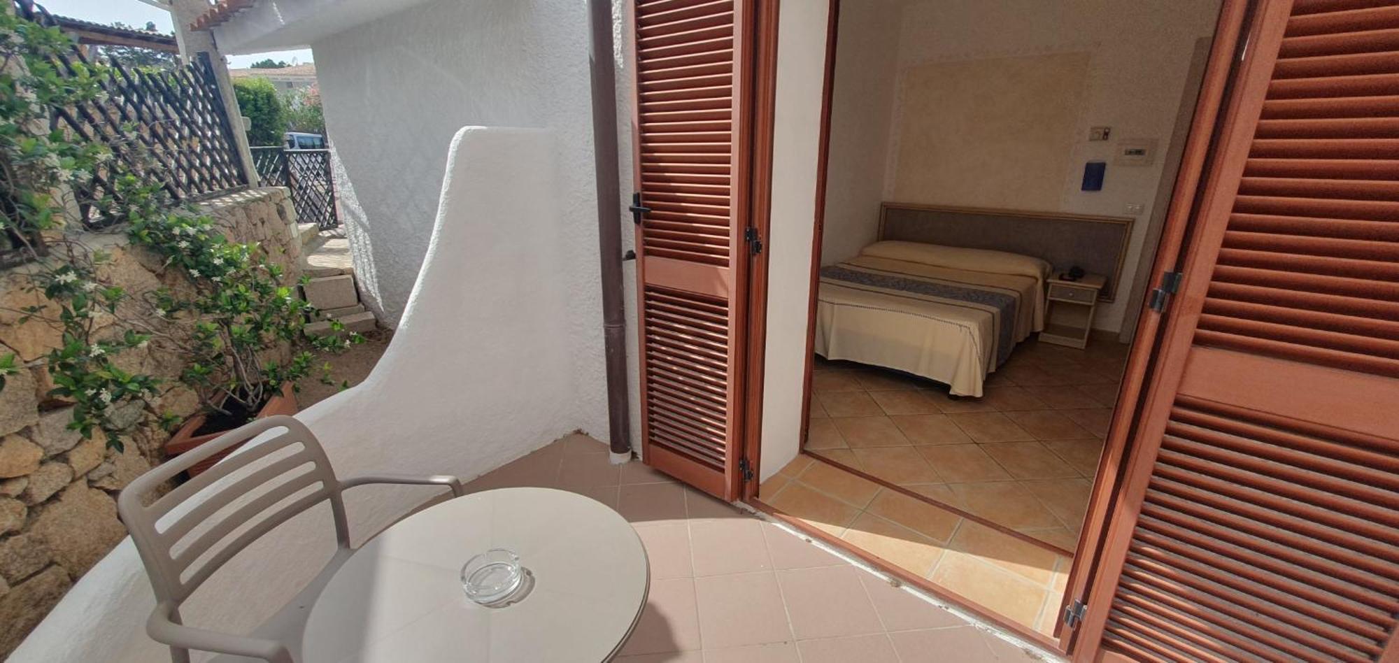 Hotel Mon Repos Бая Сардиния Екстериор снимка