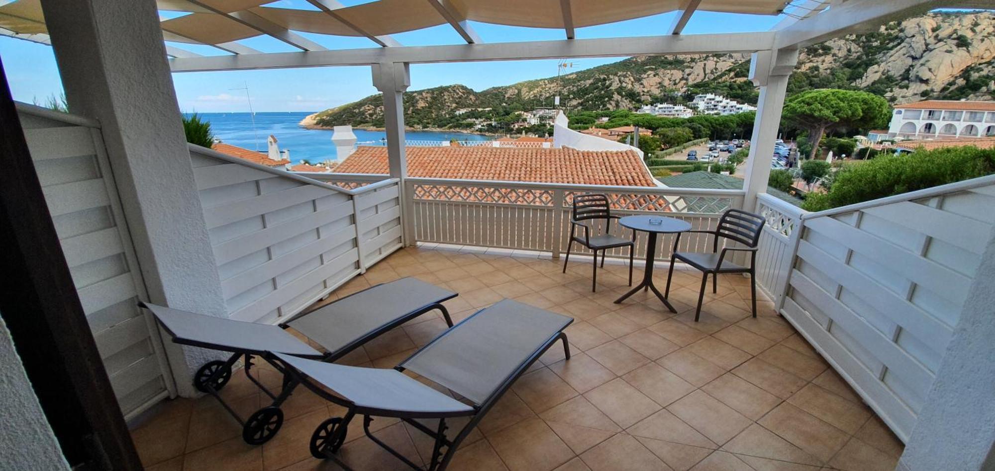 Hotel Mon Repos Бая Сардиния Екстериор снимка